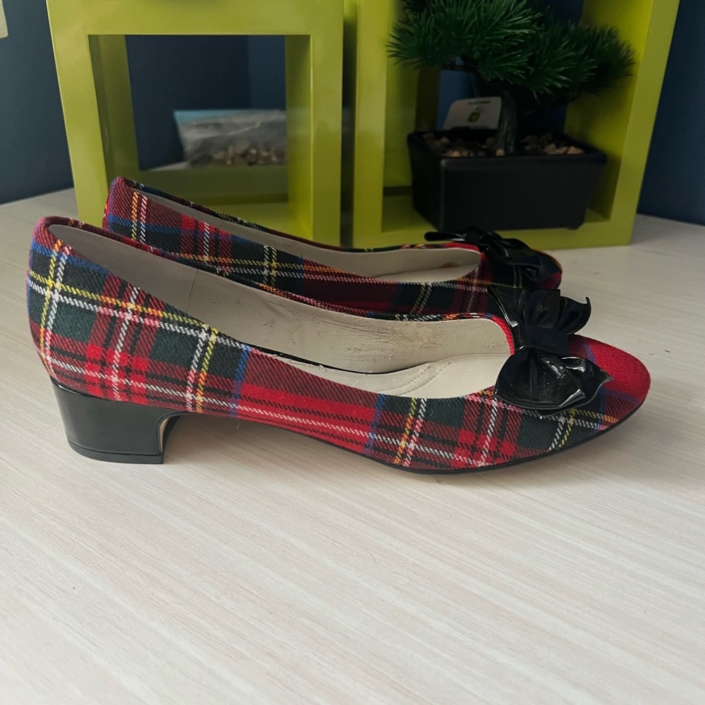 Naturalizer Plaid Women's Shoes with Bow Accent